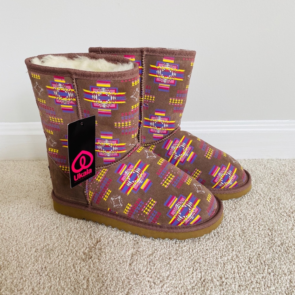 (NWT) Girls Ukala Suede Boots (K4)